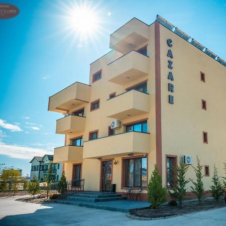 Campus Caffe Mansion Hotel Buzau Bagian luar foto
